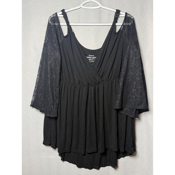 torrid Tops - Torrid Super Soft Black Lace Cold Shoulder Bell Sleeve High Low Top 2 2X 0157